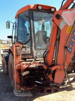 Багер-Утоварач (Комбиниран) Fiat Kobelco B100