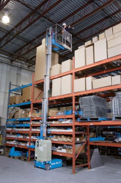 Компактна вертикална мачтова платформа Genie GR-20